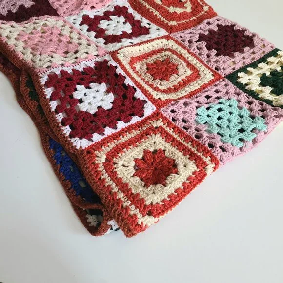 Granny square multicolored throw blanket Afghan. - Picture 6 of 11